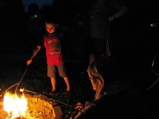 bumpsbirthdaycampfire032.jpg