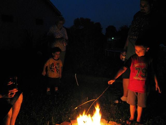 bumpsbirthdaycampfire033.jpg