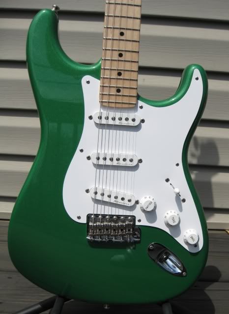 claptonstrat009.jpg