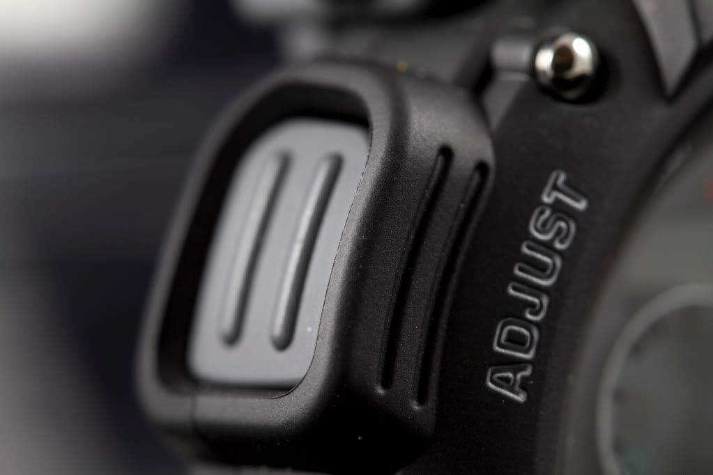IMAGE: http://i278.photobucket.com/albums/kk109/milesd83/G-Shock/Adjust.jpg
