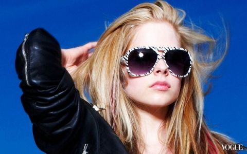 Avril Lavigne Abbey Dawn cute rock wardrobe 2012 