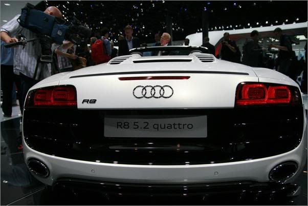 Audi R8 White And Black. Audi+r8+white+convertible