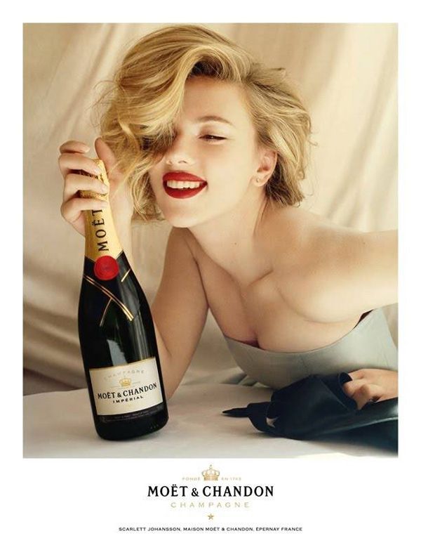 scarlett johansson 2011. Scarlett Johansson Moet