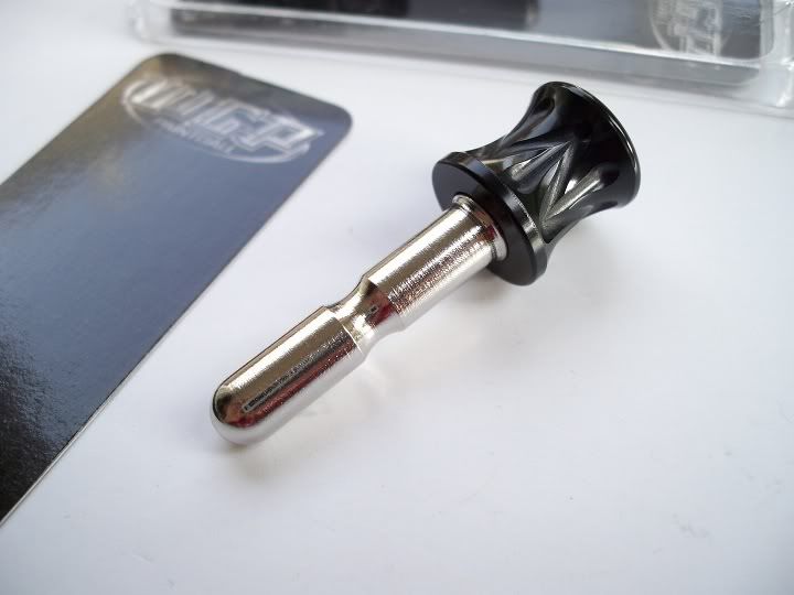  photo bmboltpin1.jpg