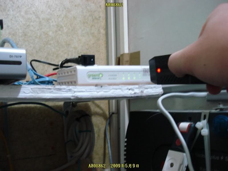 用MI 3C傢電電磁波測試器-檢測電腦/電器電磁波