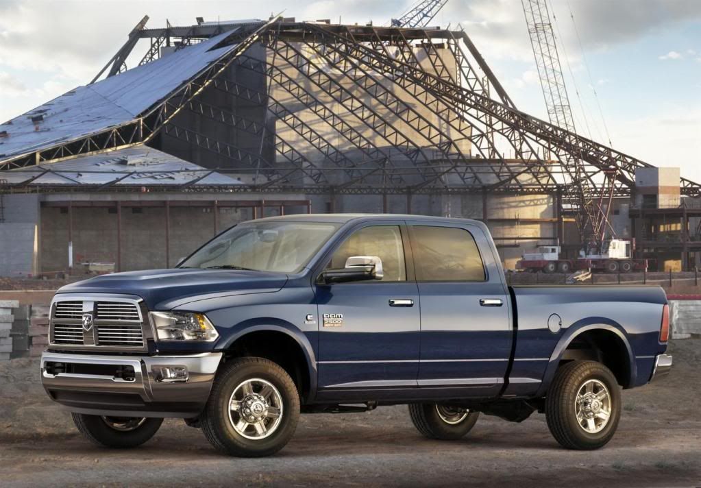 2011-Dodge-Ram-2500-Image-03-1600.jpg