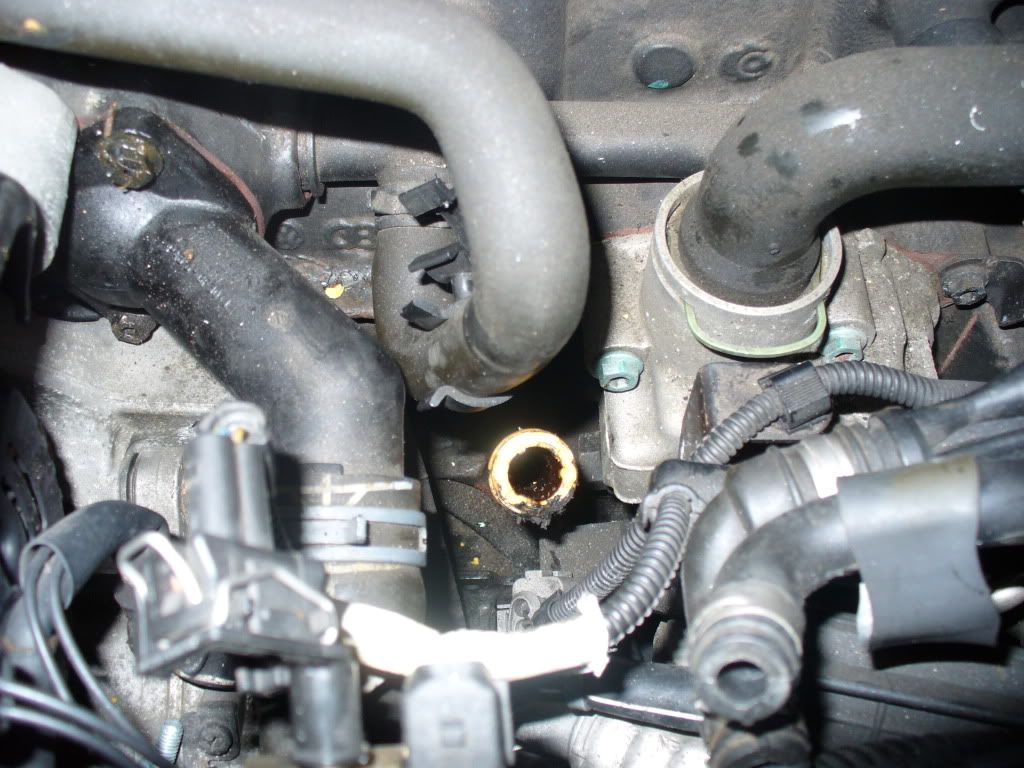 [Mk4 Golf] Broken dipstick problem... (with pics) Engine, Tuning and