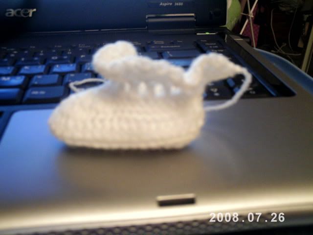 crochetbootie001.jpg
