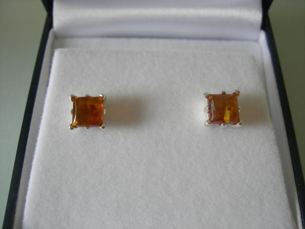 amberearrings-1.jpg