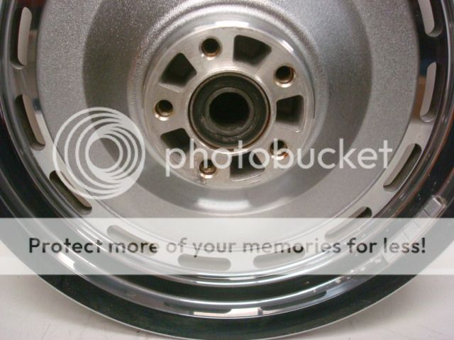 2000 2008 HARLEY TOURING CHROME REAR WHEEL RIM SLOTTED MAG 1 BEARING 